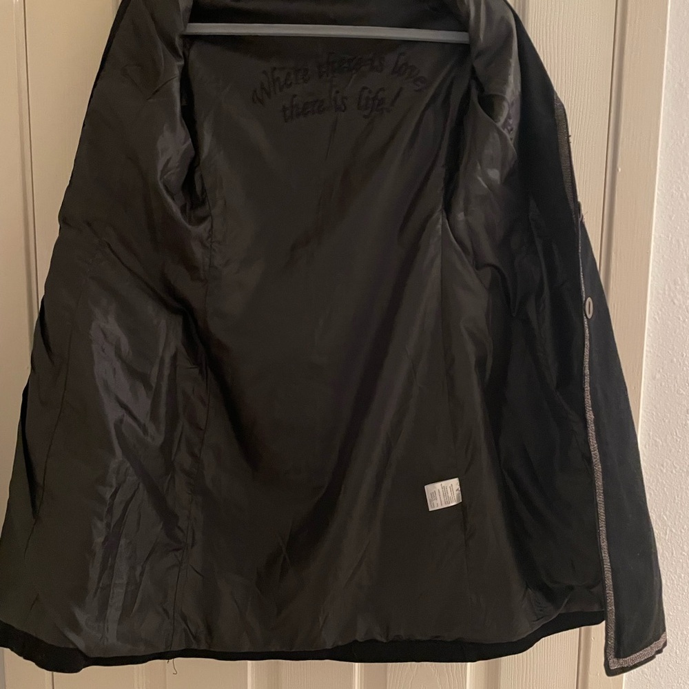 Jacket - Picture 10 of 10